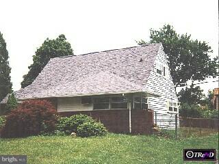 32 Hardy Road Levittown, PA 19056 - Photo 2 of 2 Gallery Image 2