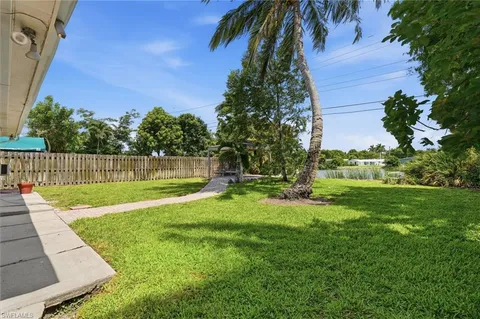 $699,900 | 1316 Rordon Avenue, Naples, FL 34103