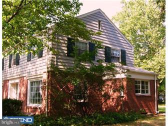 834 River Road Ewing, NJ 08628 - Photo 2 of 4 Exterior Side