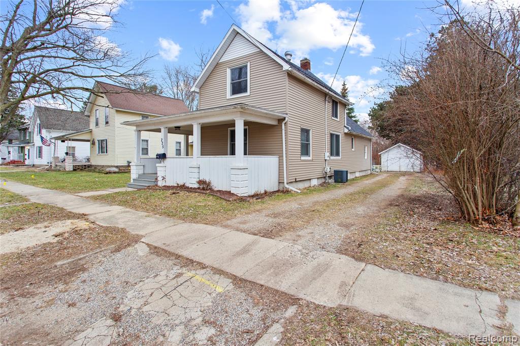 225 West Ridge Street Owosso, MI 48867 - Photo 23 of 46
