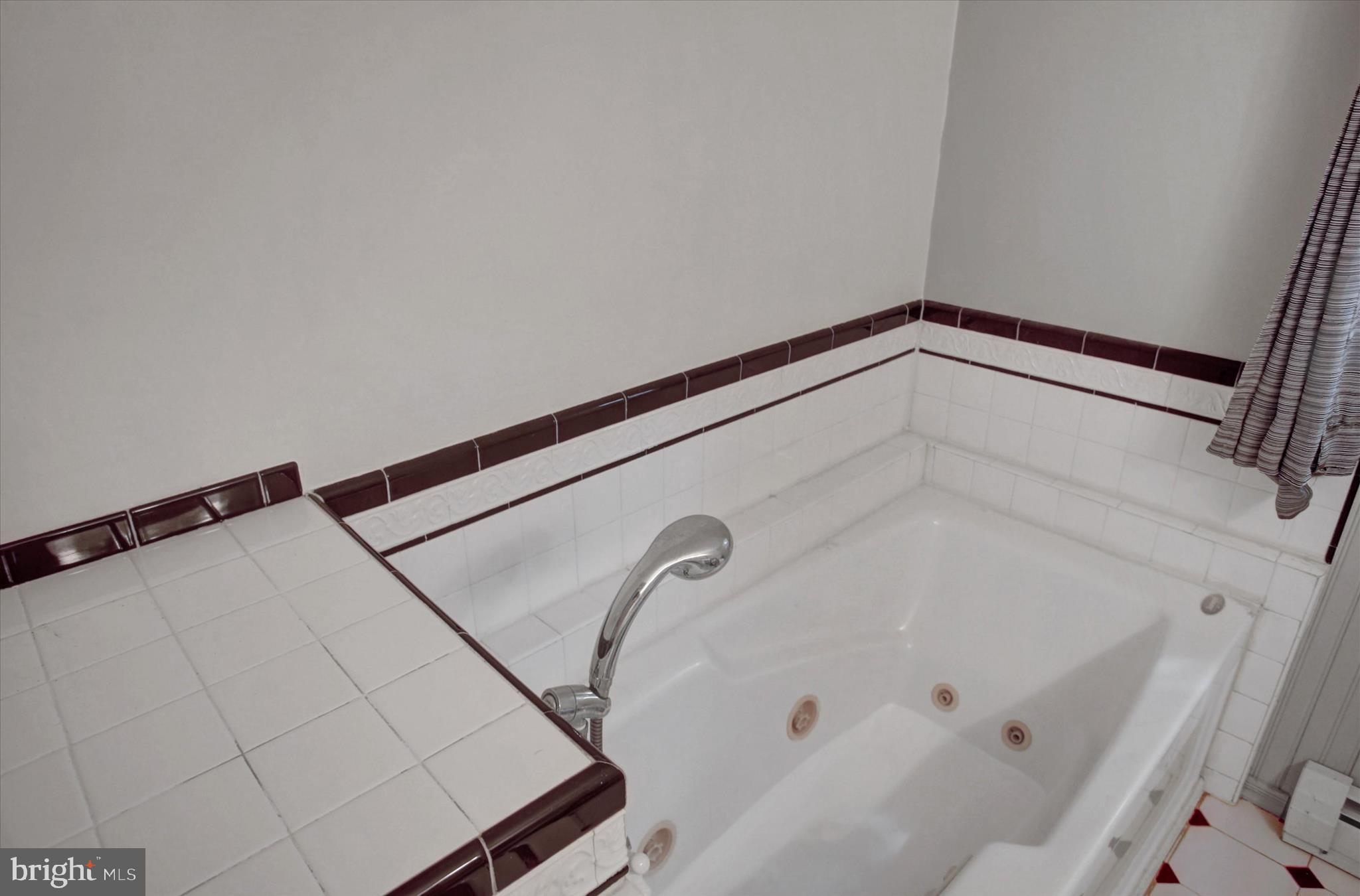 3715 Bullfrog Road Fairfield, PA 17320 - Photo 18 of 45 main level full bath tub only no shower