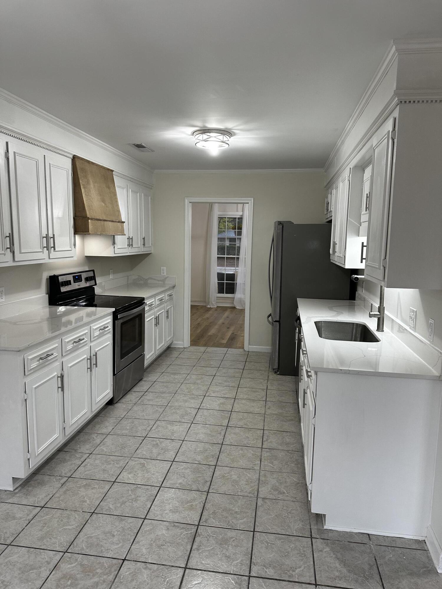 932 Ridgehill Drive Sumter, SC 29154 - Photo 5 of 61 Gallery Image 5