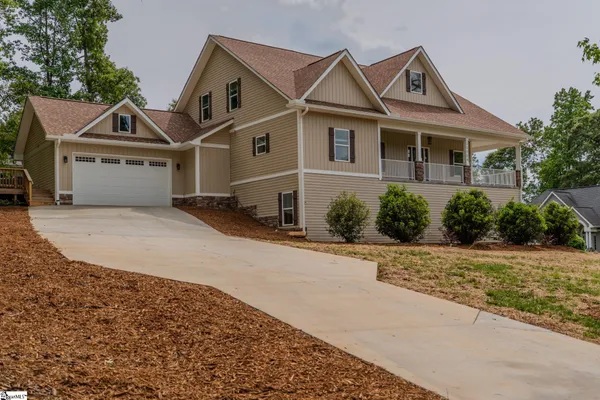 $699,900 | 15004 Beacon Ridge Drive, Seneca, SC 29678