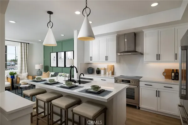 $724,990 | 164 East Whittier Boulevard, La Habra, CA 90631