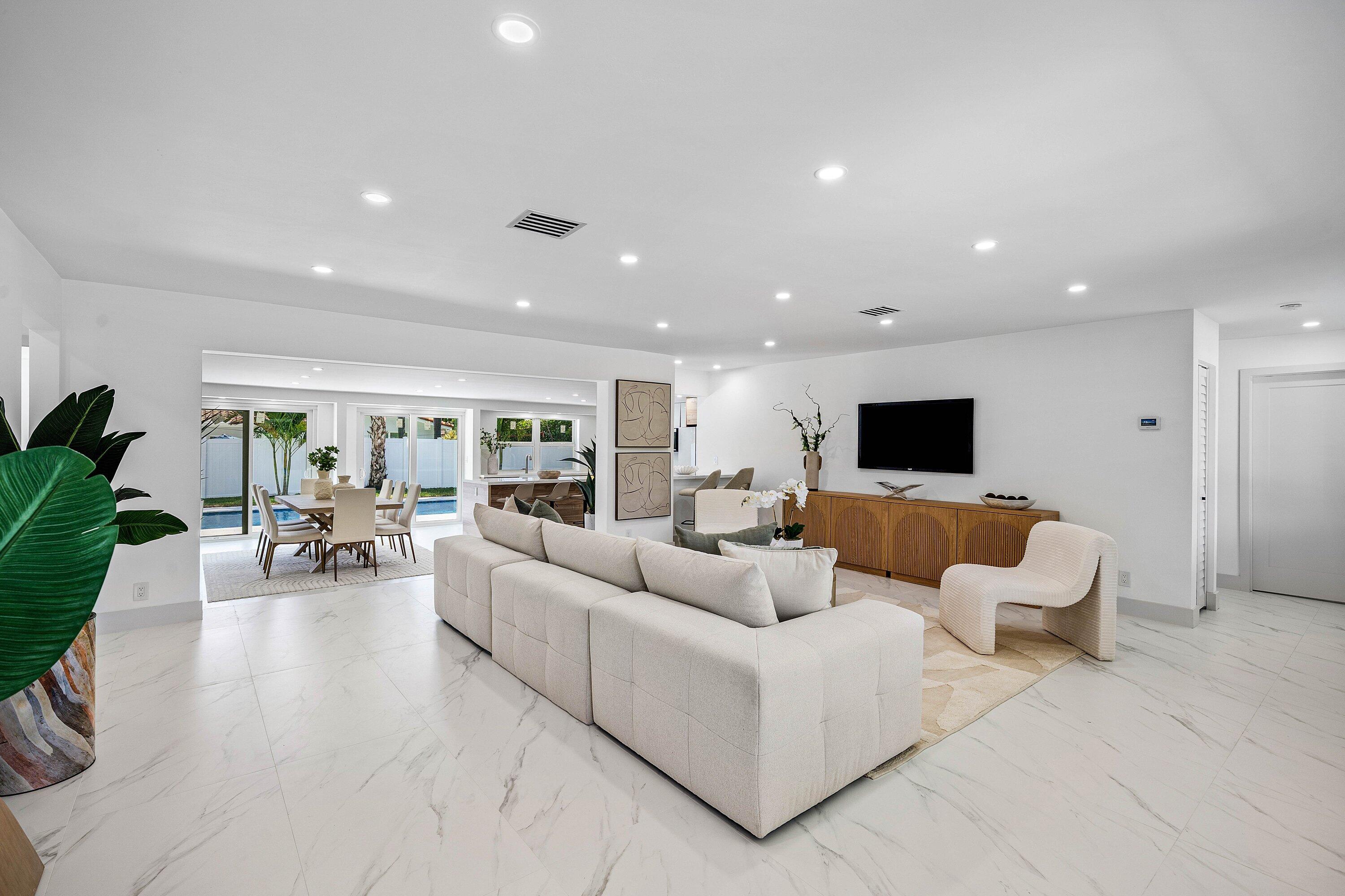 833 Southwest 5th Street Boca Raton, FL 33486 - Photo 12 of 31 007-833Southwest5thStreet-BocaRaton-FL-3