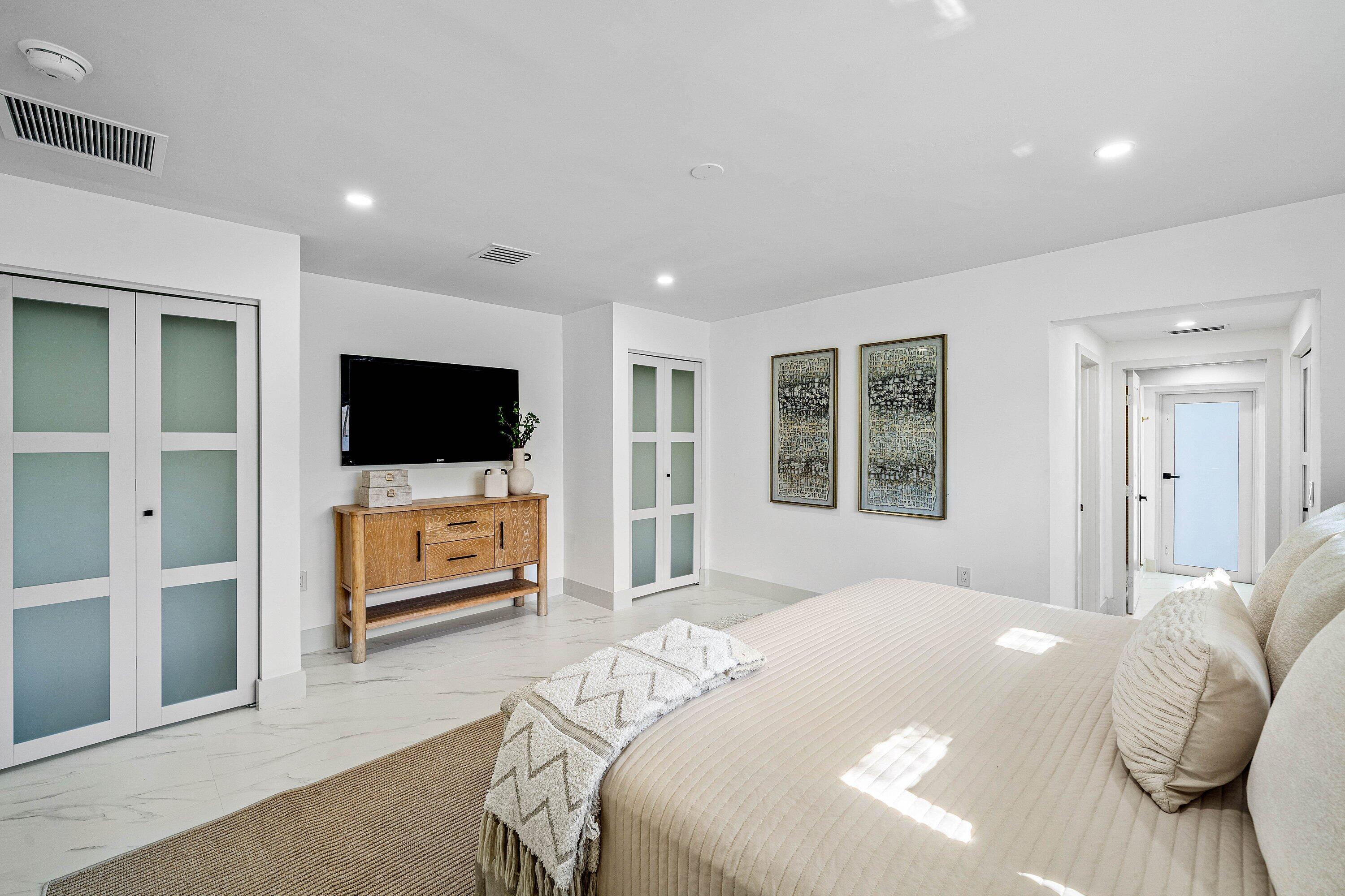 833 Southwest 5th Street Boca Raton, FL 33486 - Photo 14 of 31 028-833Southwest5thStreet-BocaRaton-FL-3