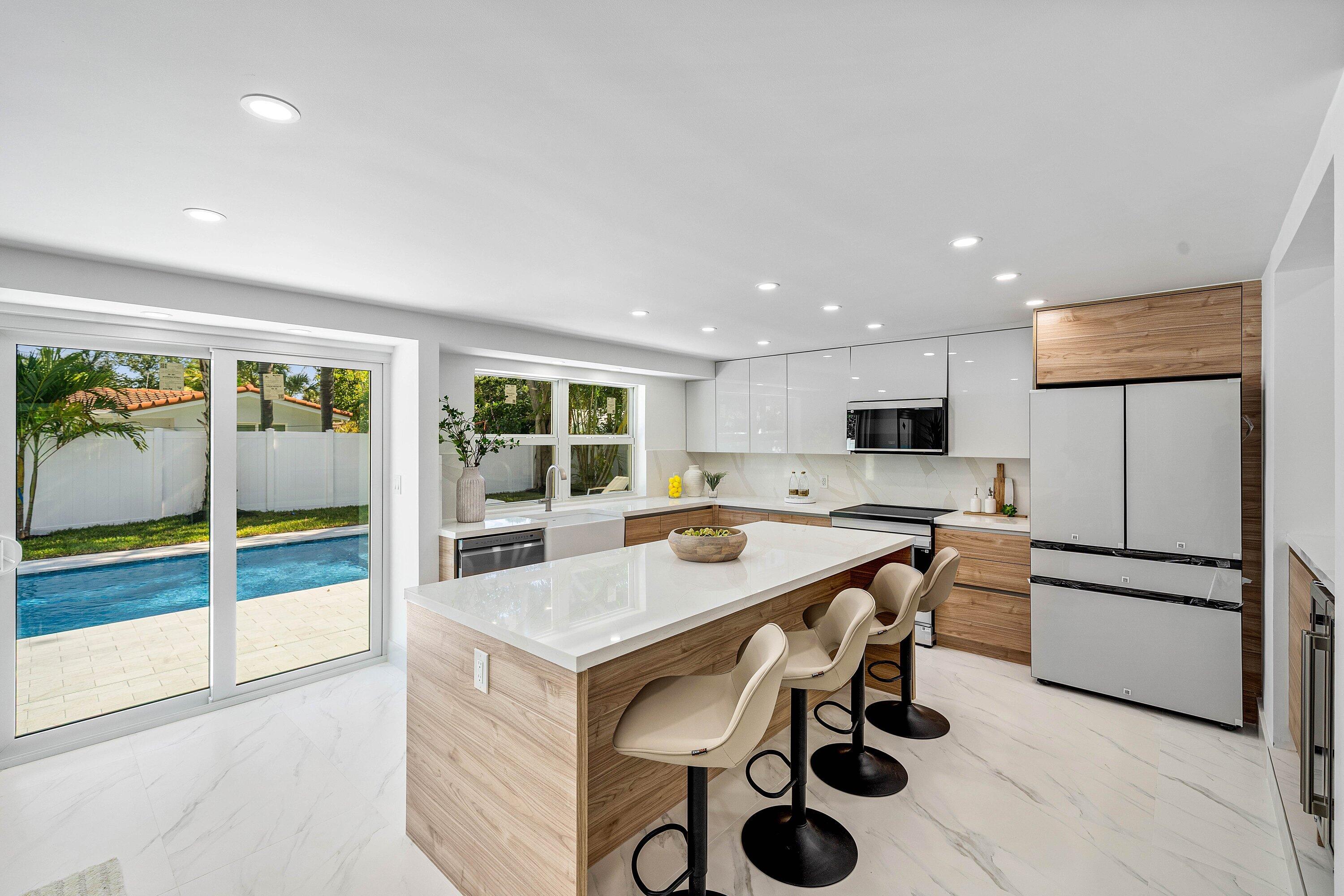 833 Southwest 5th Street Boca Raton, FL 33486 - Photo 4 of 31 015-833Southwest5thStreet-BocaRaton-FL-3