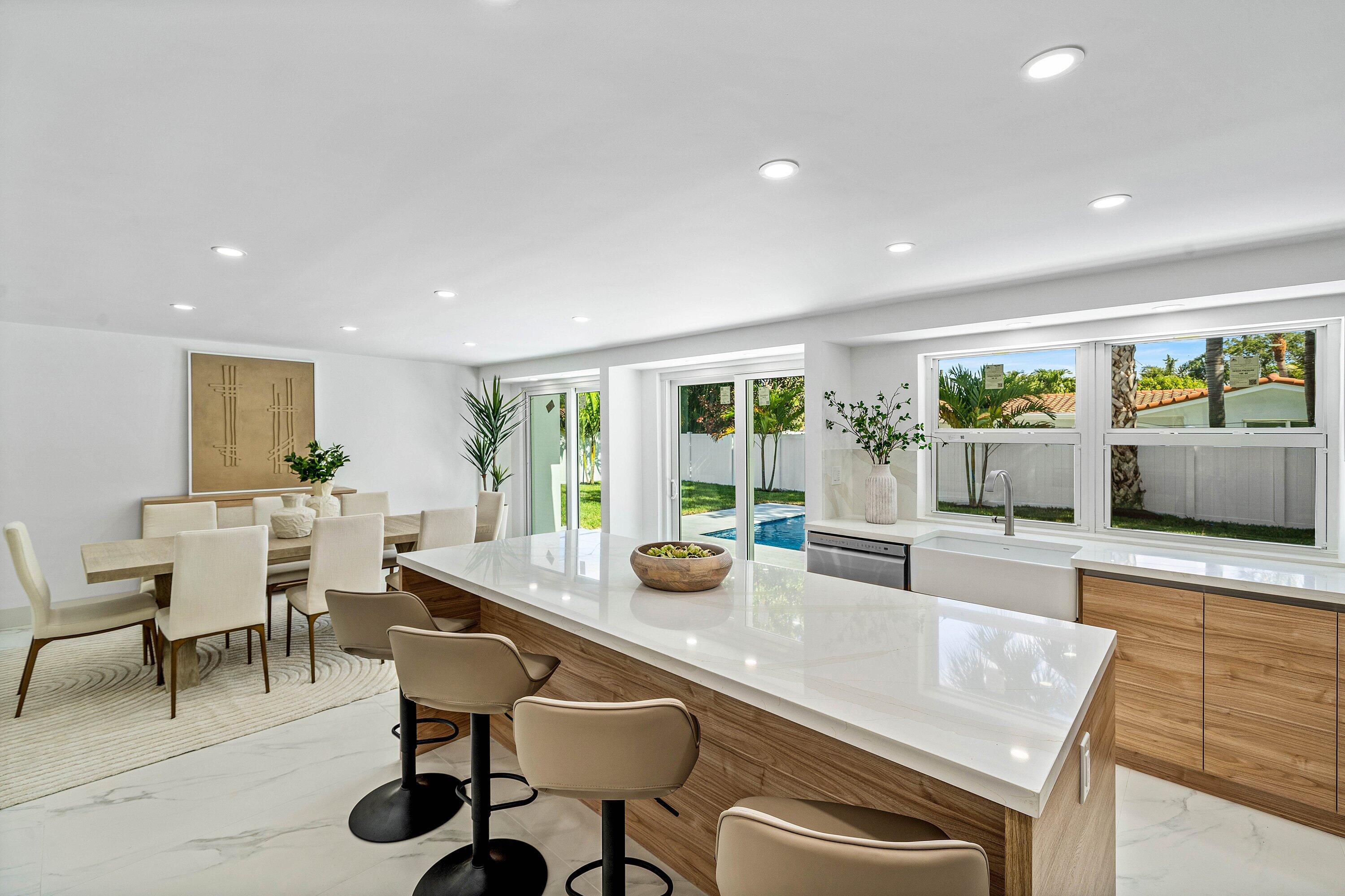 833 Southwest 5th Street Boca Raton, FL 33486 - Photo 5 of 31 018-833Southwest5thStreet-BocaRaton-FL-3