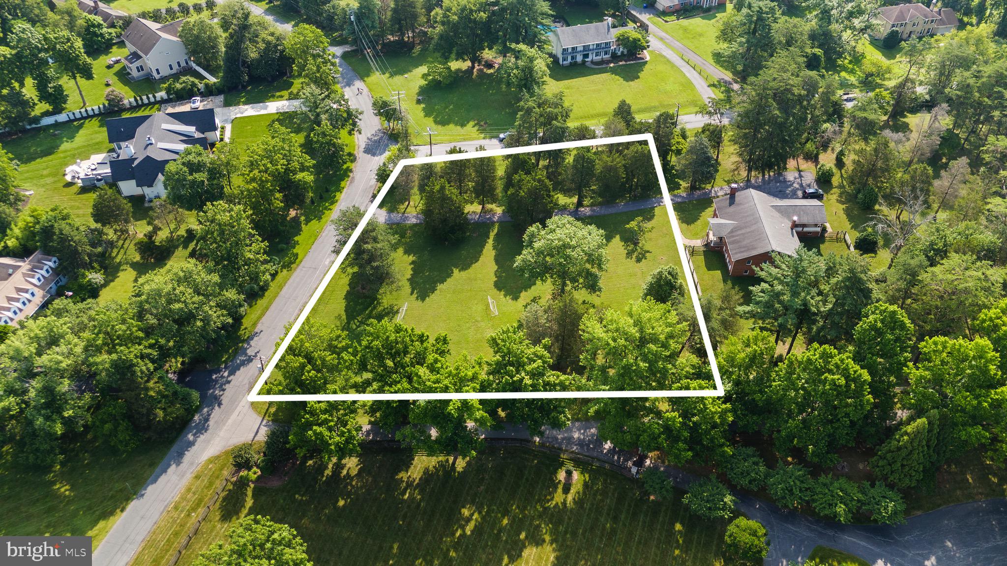 12618 Newgate Road Rockville, MD 20850 - Photo 11 of 33 0.92 acre lot - lines as shown are approximate.