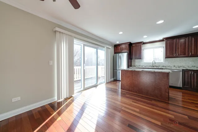 $2,900 | 18599 West Sterling Court, Grayslake, IL 60030