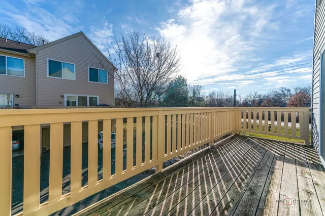 $2,900 | 18599 West Sterling Court, Grayslake, IL 60030