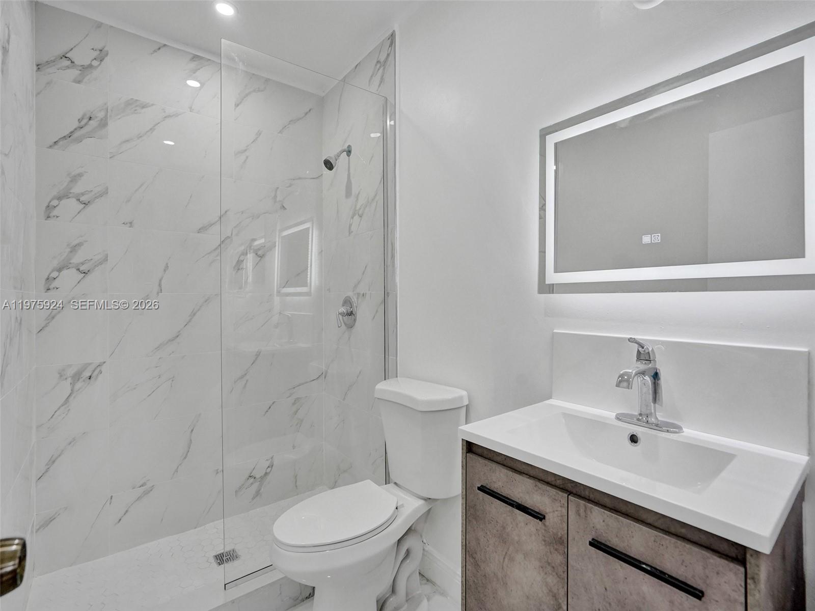 10051 Winding Lake Road, Unit 201 Sunrise, FL 33351 - Photo 12 of 24