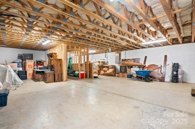 a view of parking area