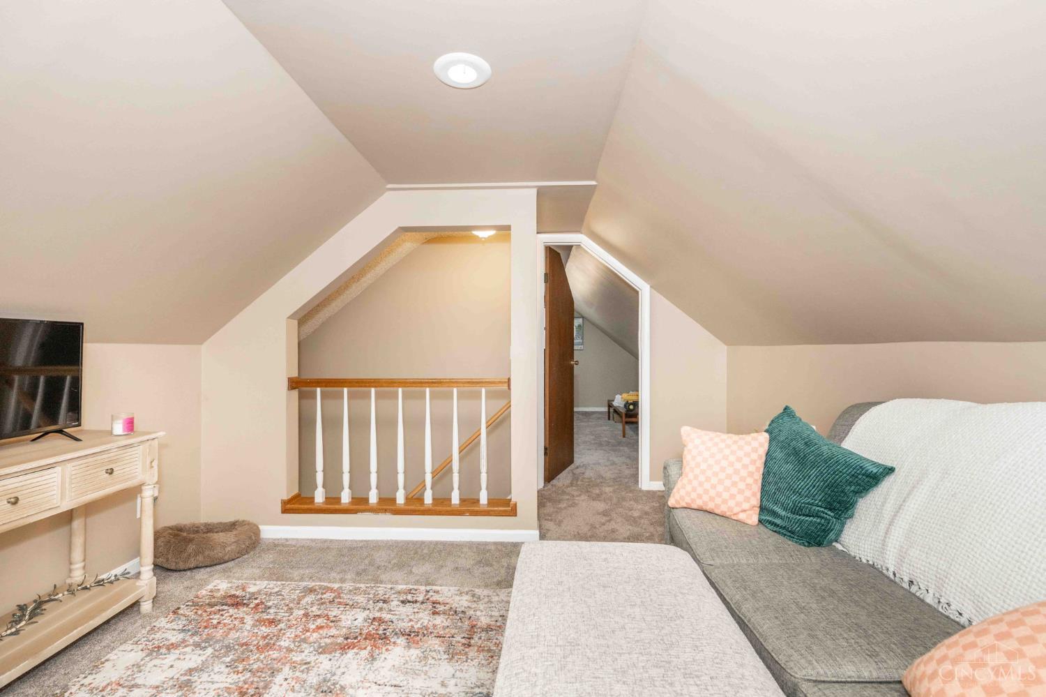 5542 Lawrence Road Cincinnati, OH 45248 - Photo 30 of 32