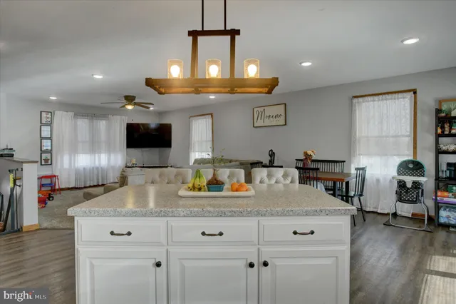 $359,900 | 10193 Cardinal Drive, Orrstown, PA 17244