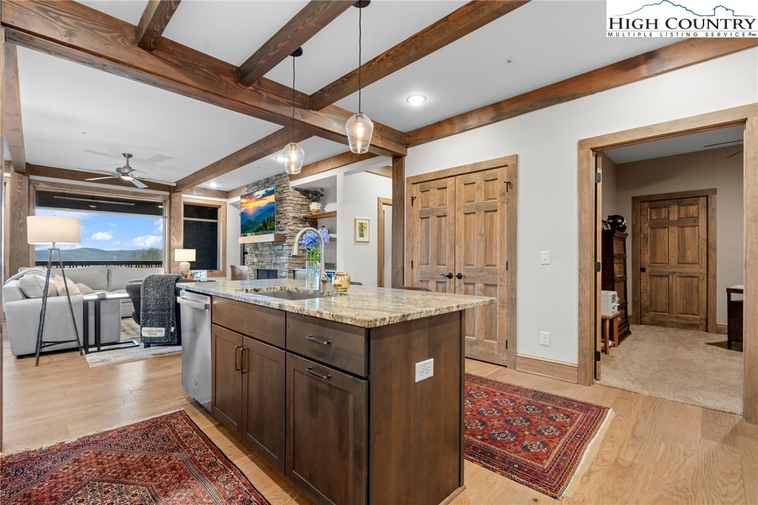 396 Summit View Parkway, Unit S1221 Boone, NC 28607 - Photo 8 of 37