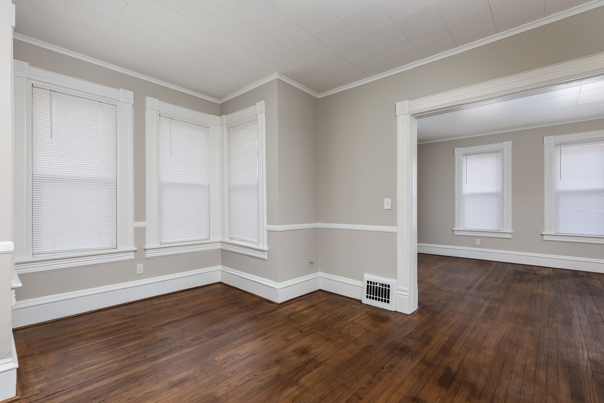 1818 10th Street Moline, IL 61265 - Photo 11 of 25 Gallery Image 11