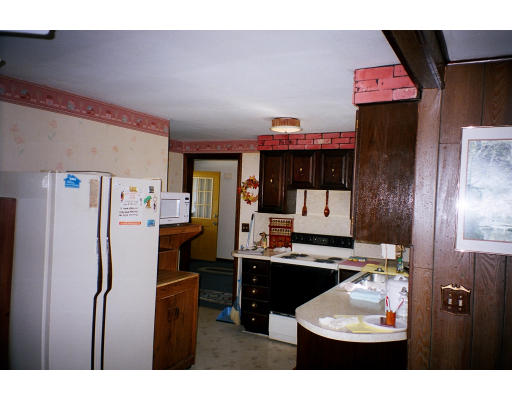 73 Harding Street Chicopee, MA 01013 - Photo 5 of 10 Gallery Image 5