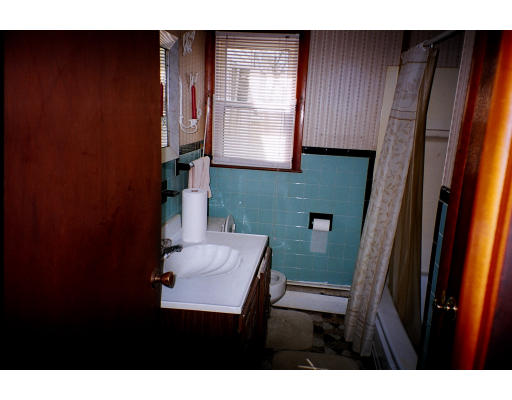 73 Harding Street Chicopee, MA 01013 - Photo 8 of 10 Gallery Image 8