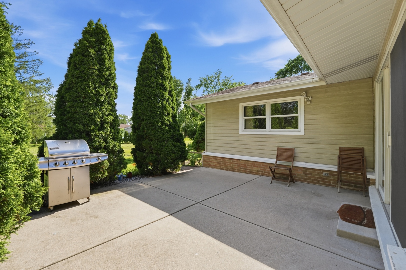 213 Edgeware Road Elk Grove Village, IL 60007 - Photo 35 of 48