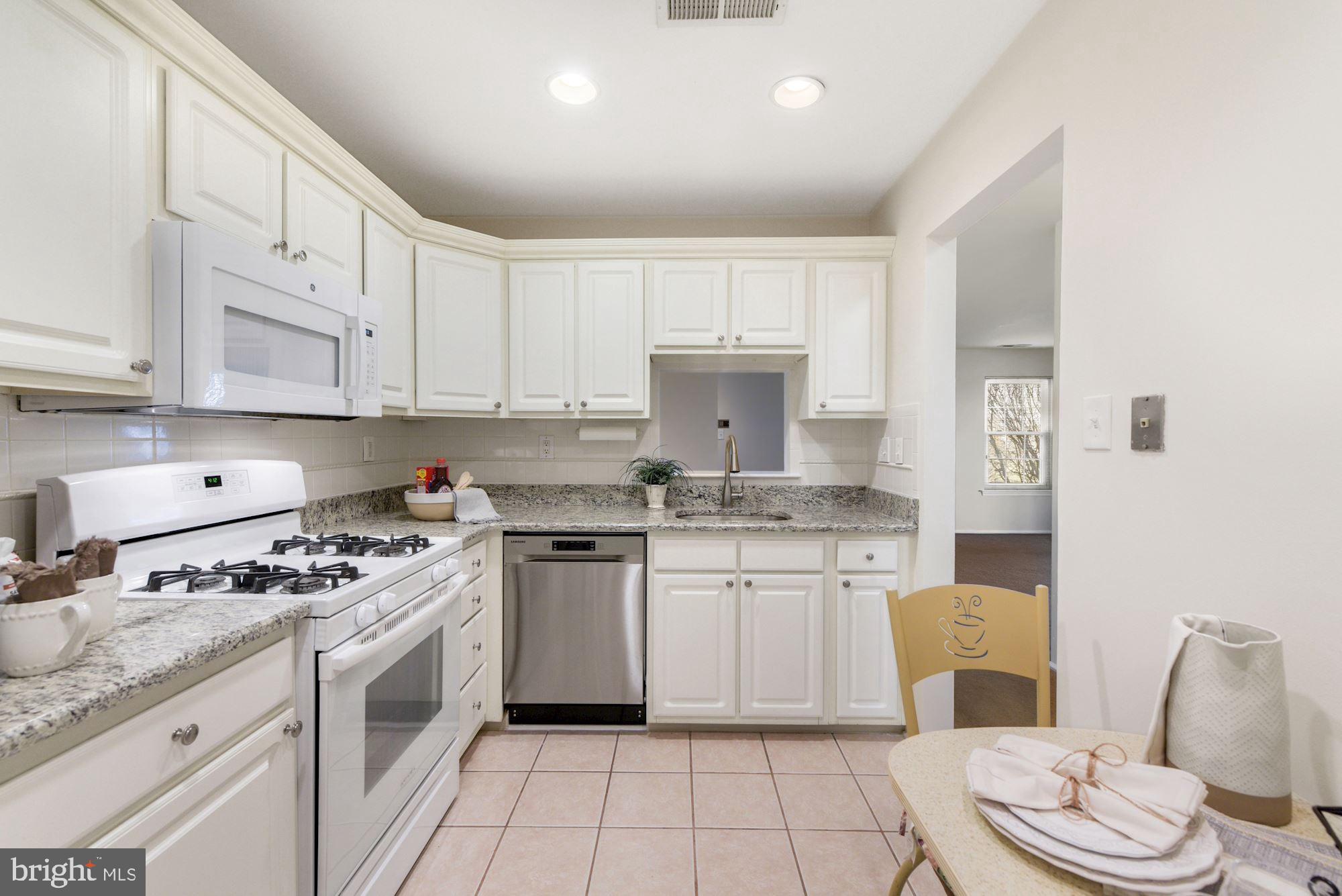 29 Village Lane Mount Laurel, NJ 08054 - Photo 25 of 31 Kitchen
