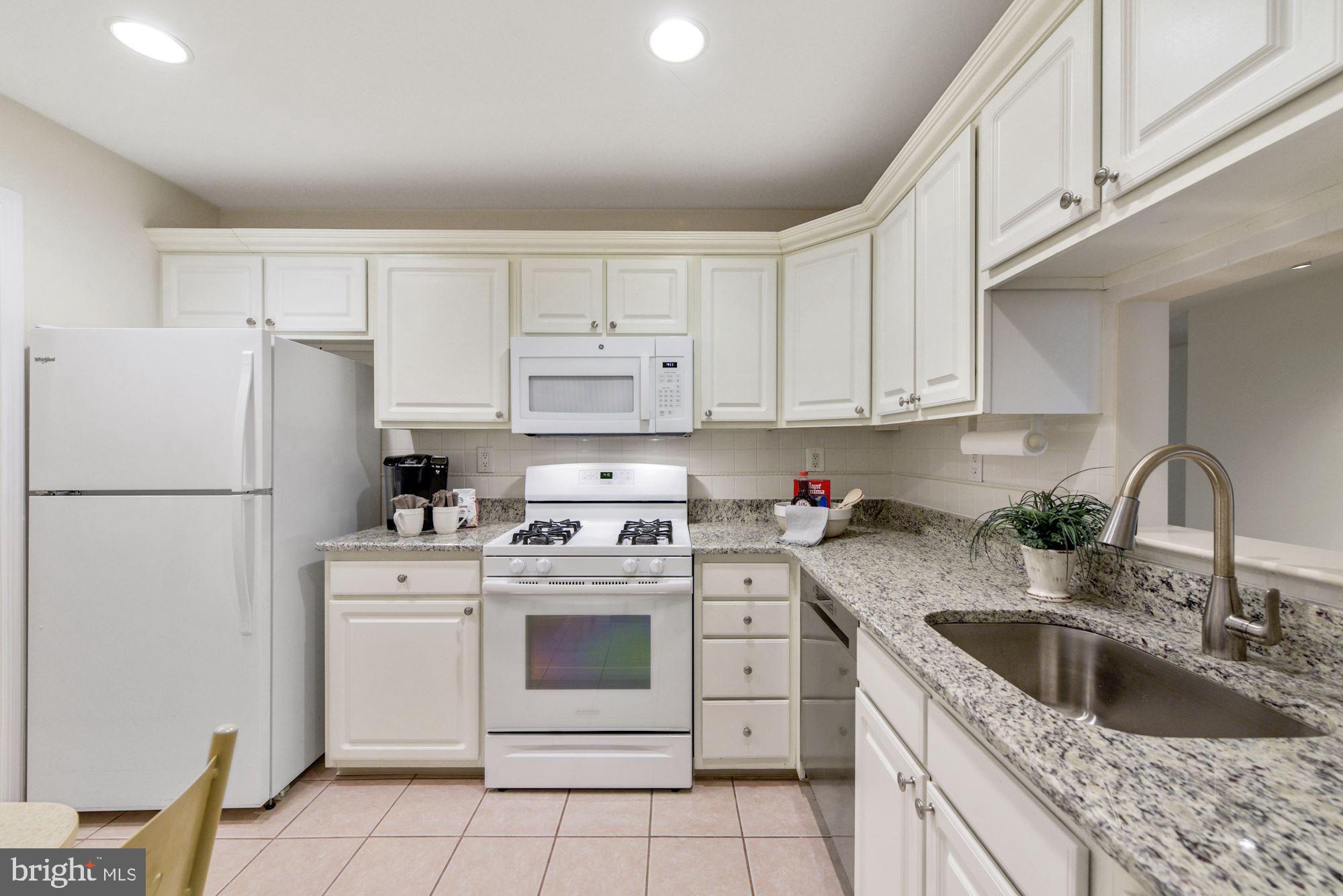 29 Village Lane Mount Laurel, NJ 08054 - Photo 27 of 31 Kitchen