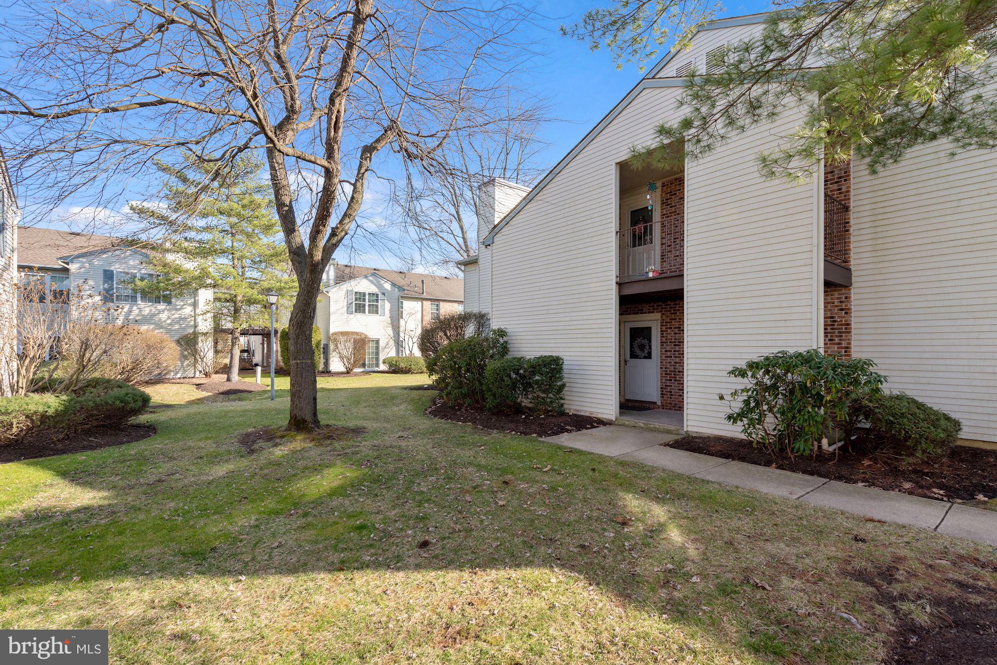 29 Village Lane Mount Laurel, NJ 08054 - Photo 3 of 31 Main Entrance