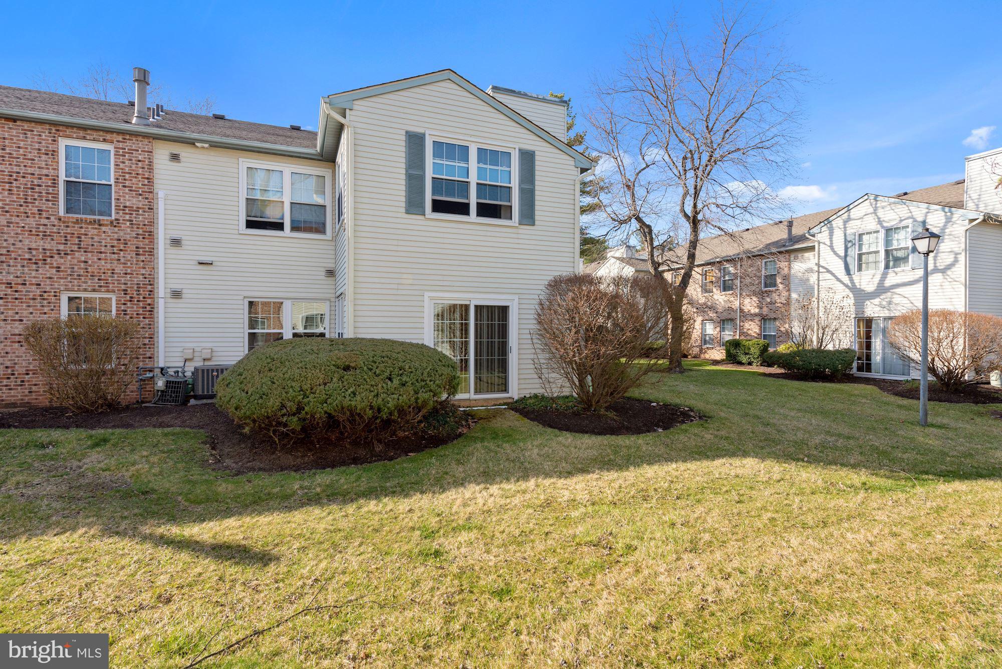 29 Village Lane Mount Laurel, NJ 08054 - Photo 31 of 31 Outside Sunroom view
