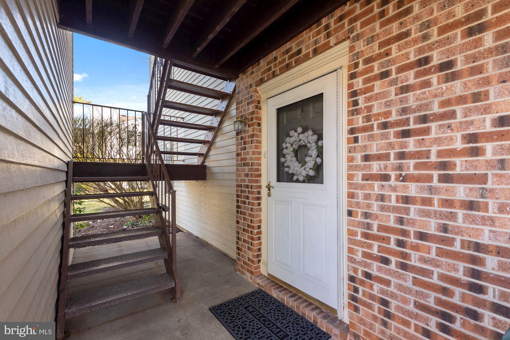 29 Village Lane Mount Laurel, NJ 08054 - Photo 5 of 31 Front Door