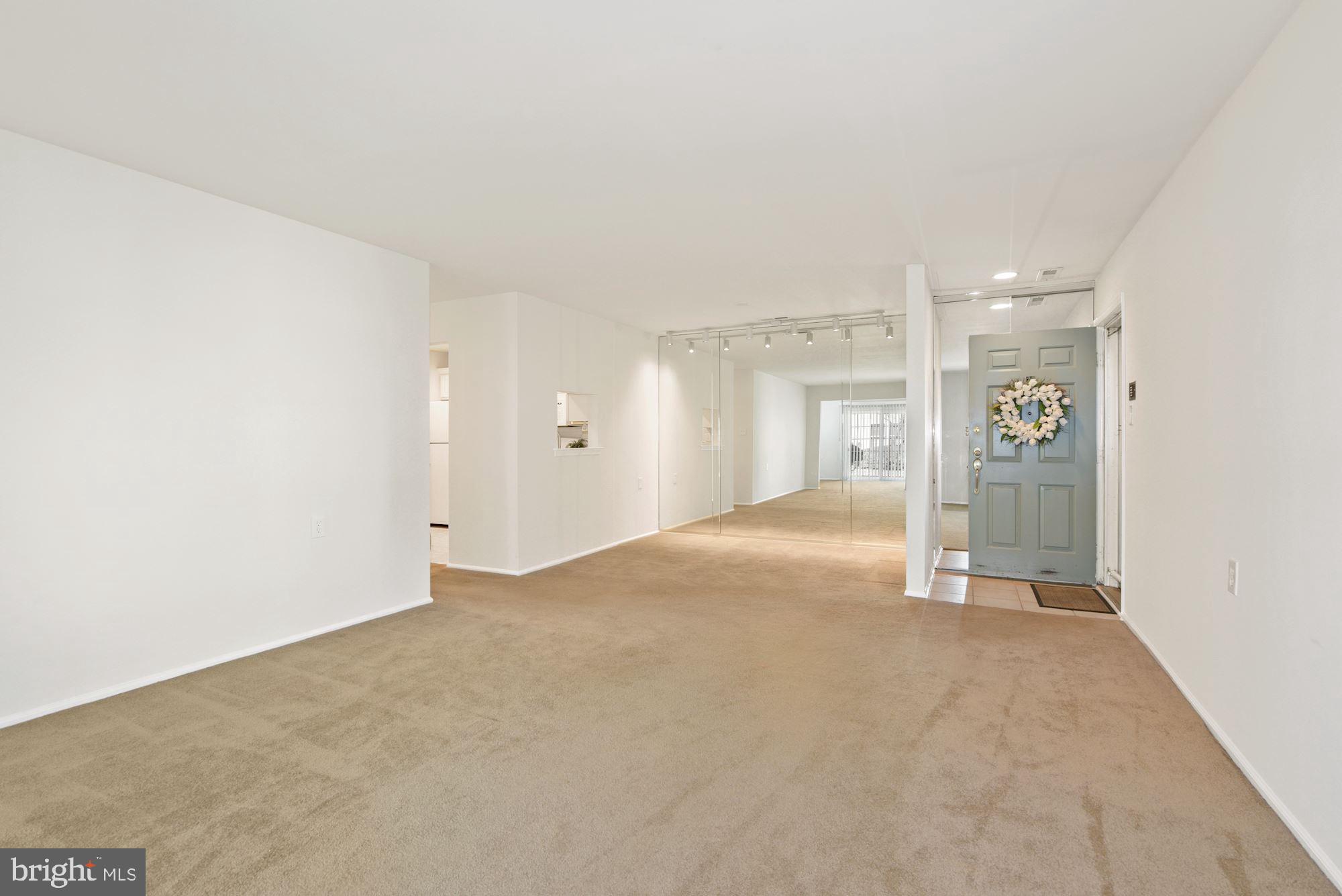 29 Village Lane Mount Laurel, NJ 08054 - Photo 9 of 31 Living Dining Room Combo