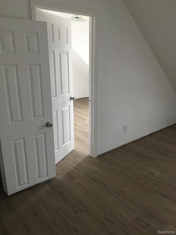 7037 Inkster Road Garden City, MI 48135 - Photo 18 of 24