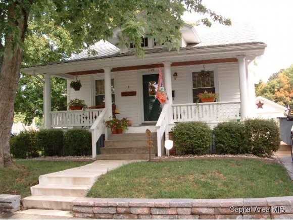 1708 South College Street Springfield, IL 62704 - Photo 1 of 11