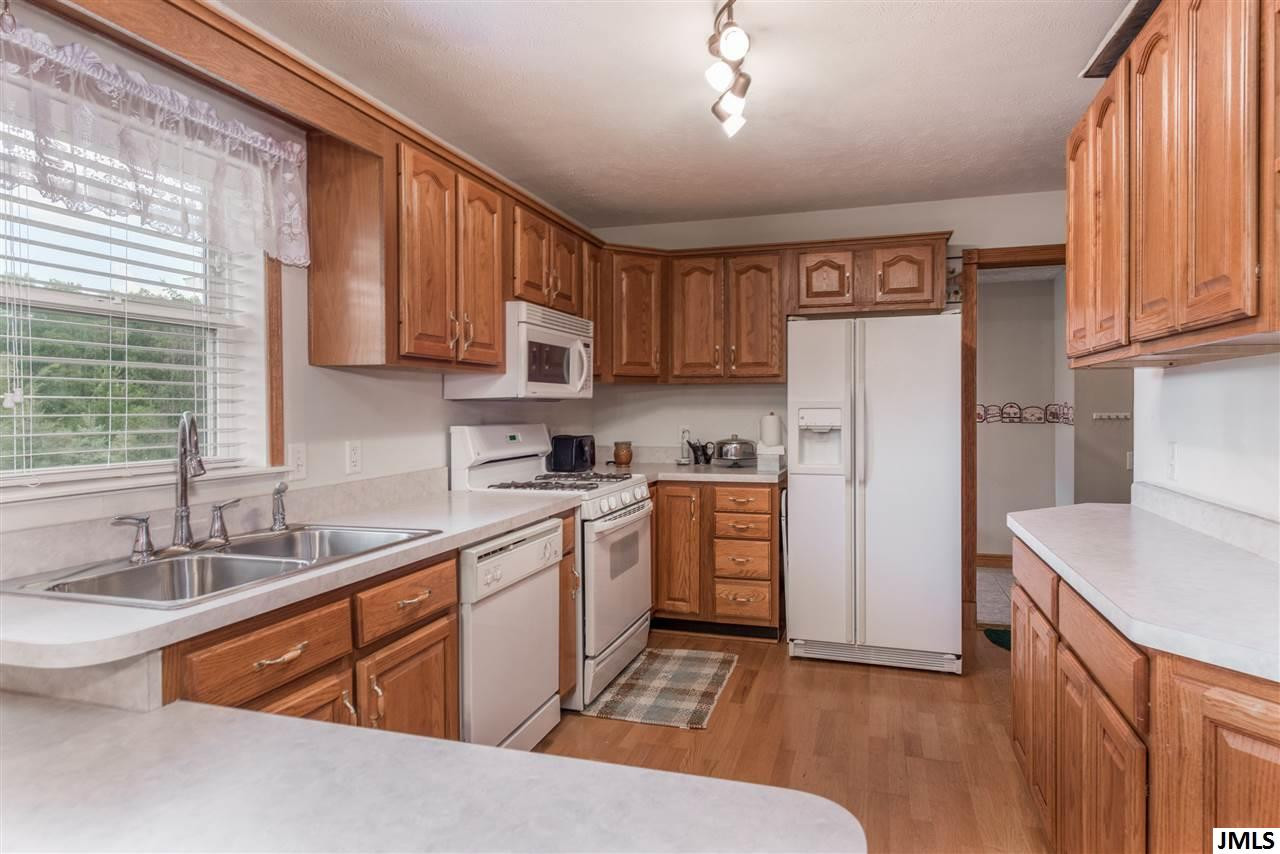 7122 Browns Lake Road Jackson, MI 49201 - Photo 9 of 31 Photo 9
