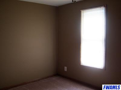 246 Walnut Street Butler, IN 46721 - Photo 6 of 13