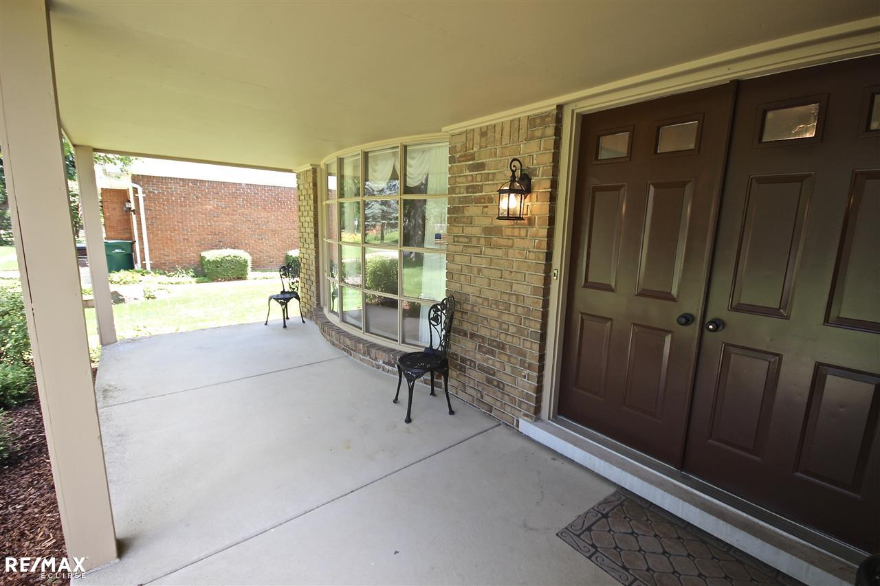 61251 North Ridge Trail Washington, MI 48094 - Photo 62 of 69 31299465-61.JPG