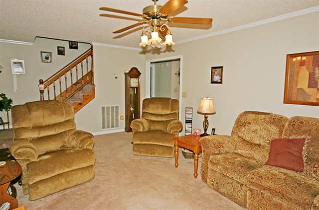 112 Mill Pond Road Easley, SC 29642 - Photo 4 of 11 Gallery Image 4