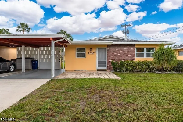 $110,000 | 2206 East 6th Street, Lehigh Acres, FL 33936