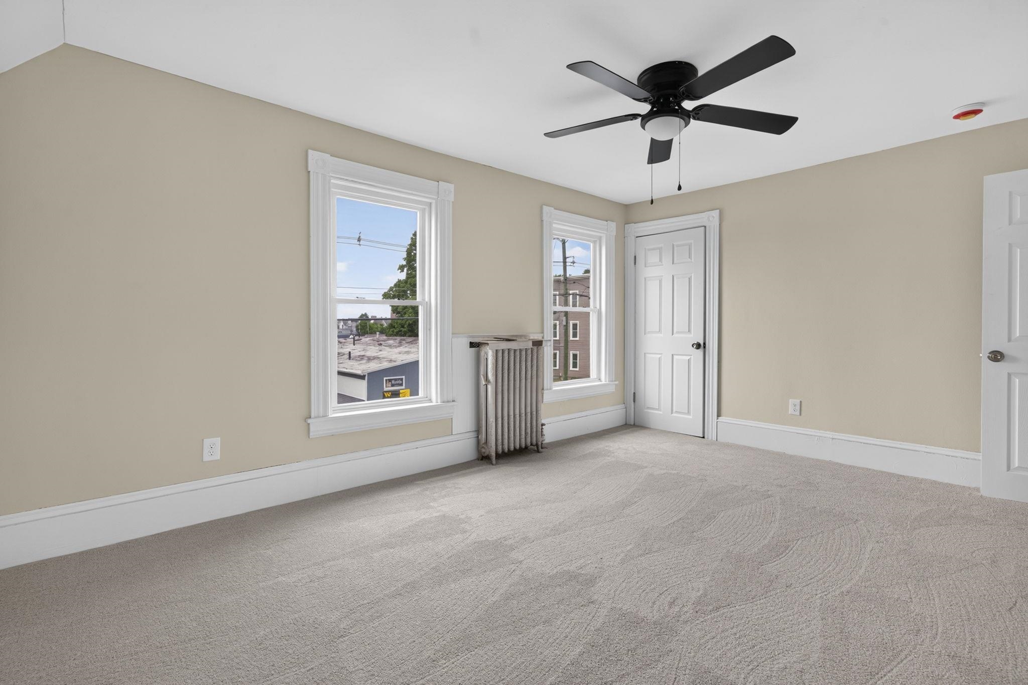 383 Wilson Street Manchester, NH 03103 - Photo 23 of 37
