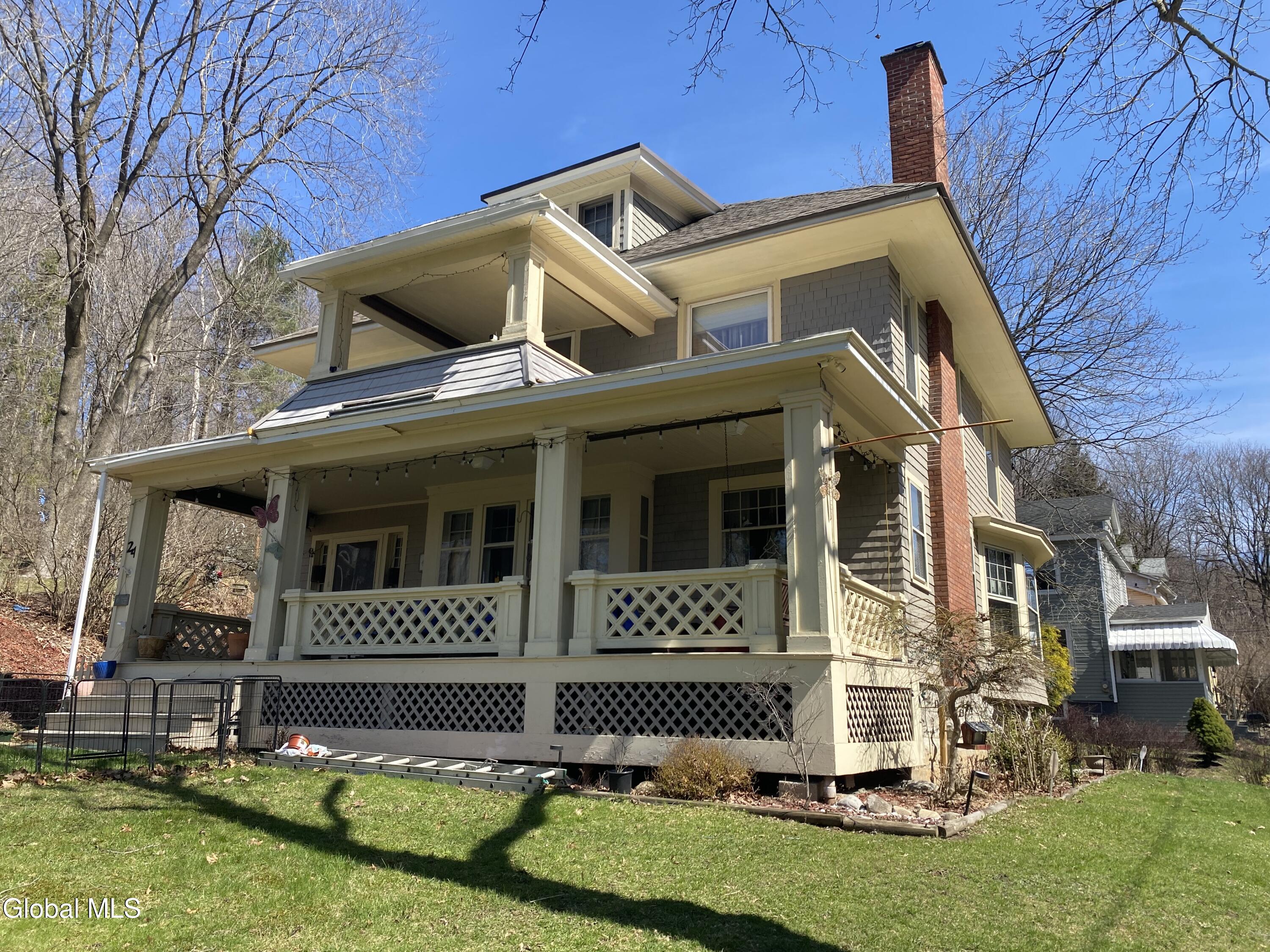 24 Northampton Road Amsterdam, NY 12010 - Photo 3 of 56 IMG_2906