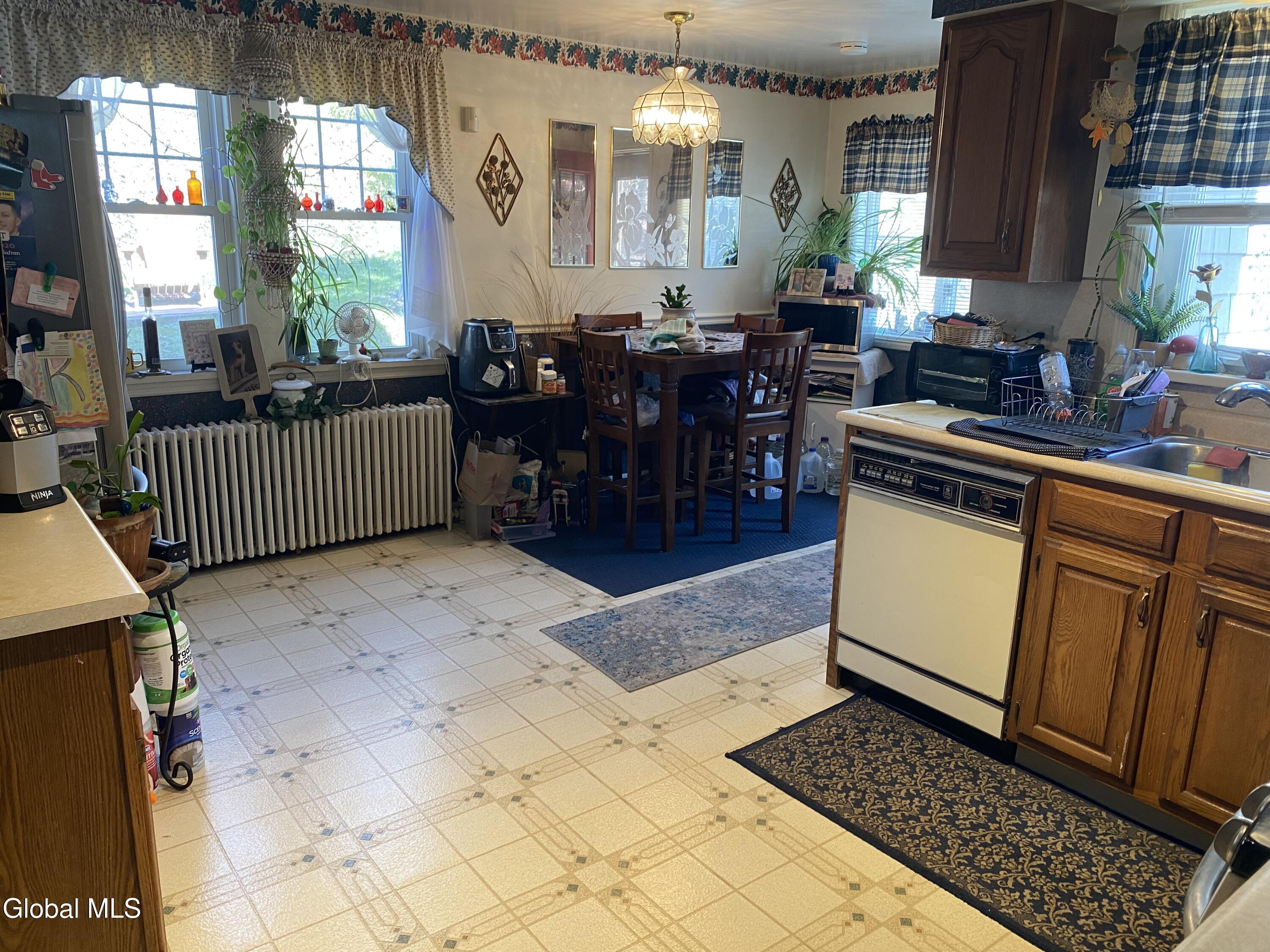 24 Northampton Road Amsterdam, NY 12010 - Photo 34 of 56 IMG_2856