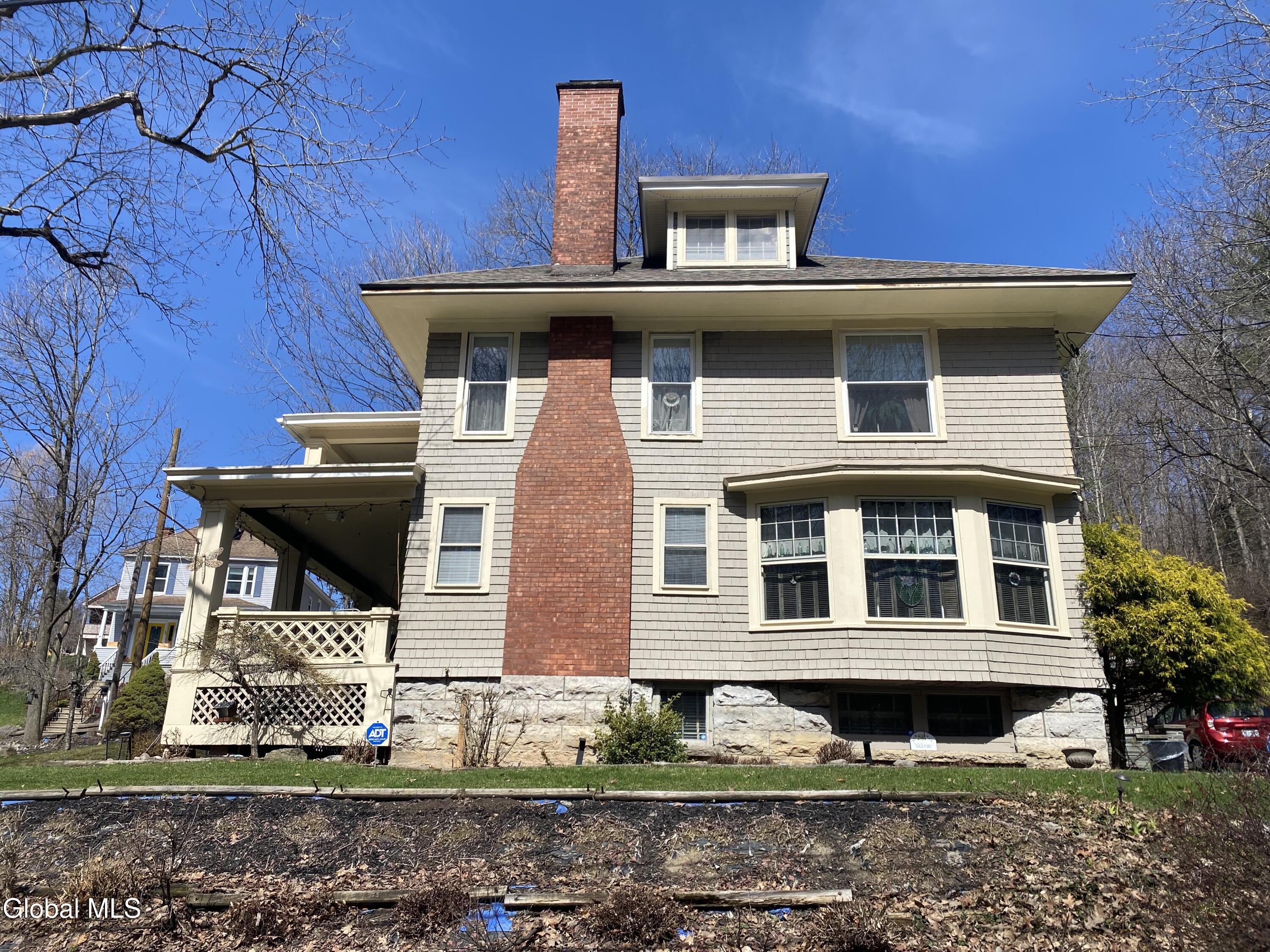 24 Northampton Road Amsterdam, NY 12010 - Photo 5 of 56 IMG_2883