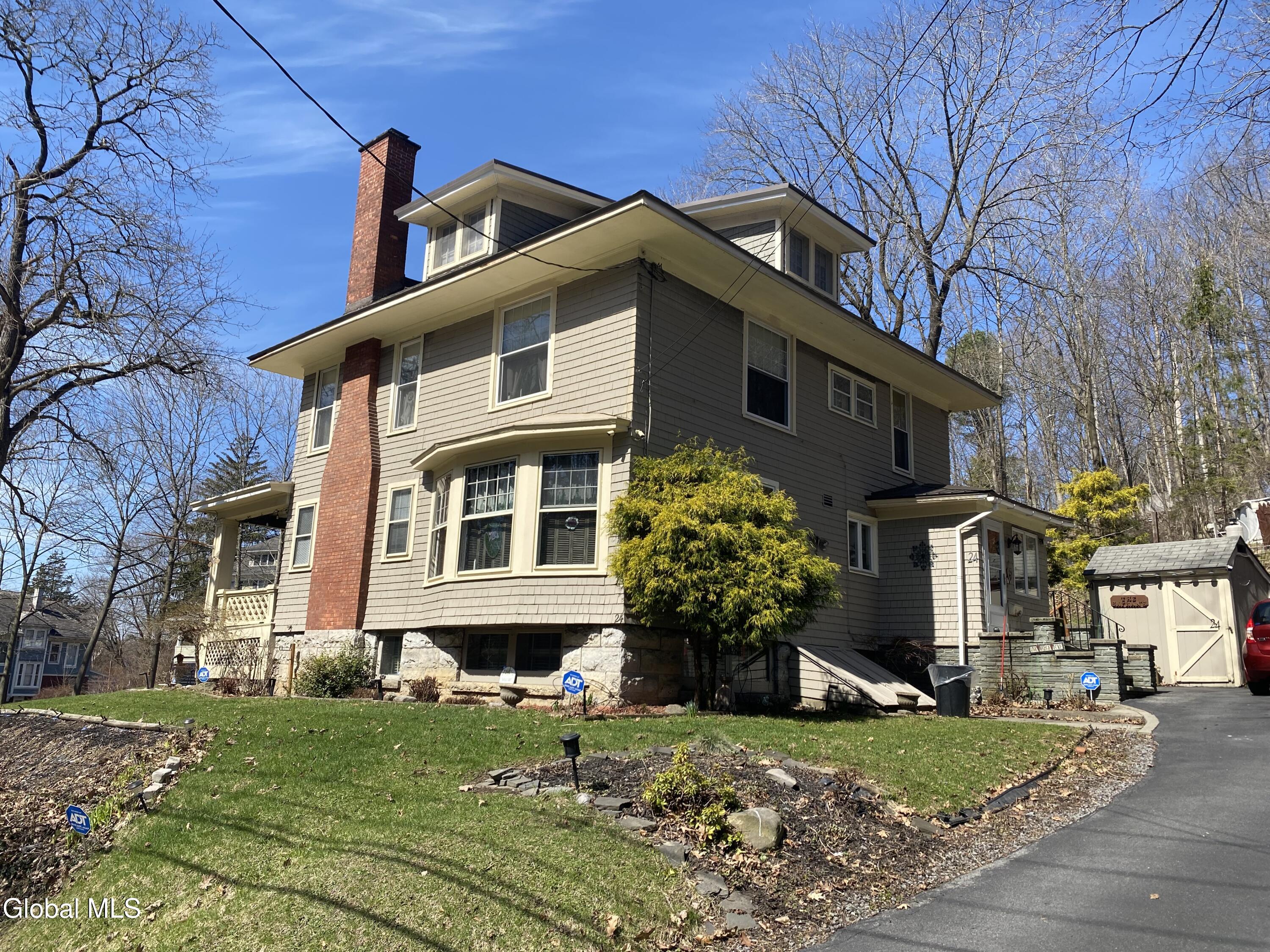 24 Northampton Road Amsterdam, NY 12010 - Photo 6 of 56 IMG_2882