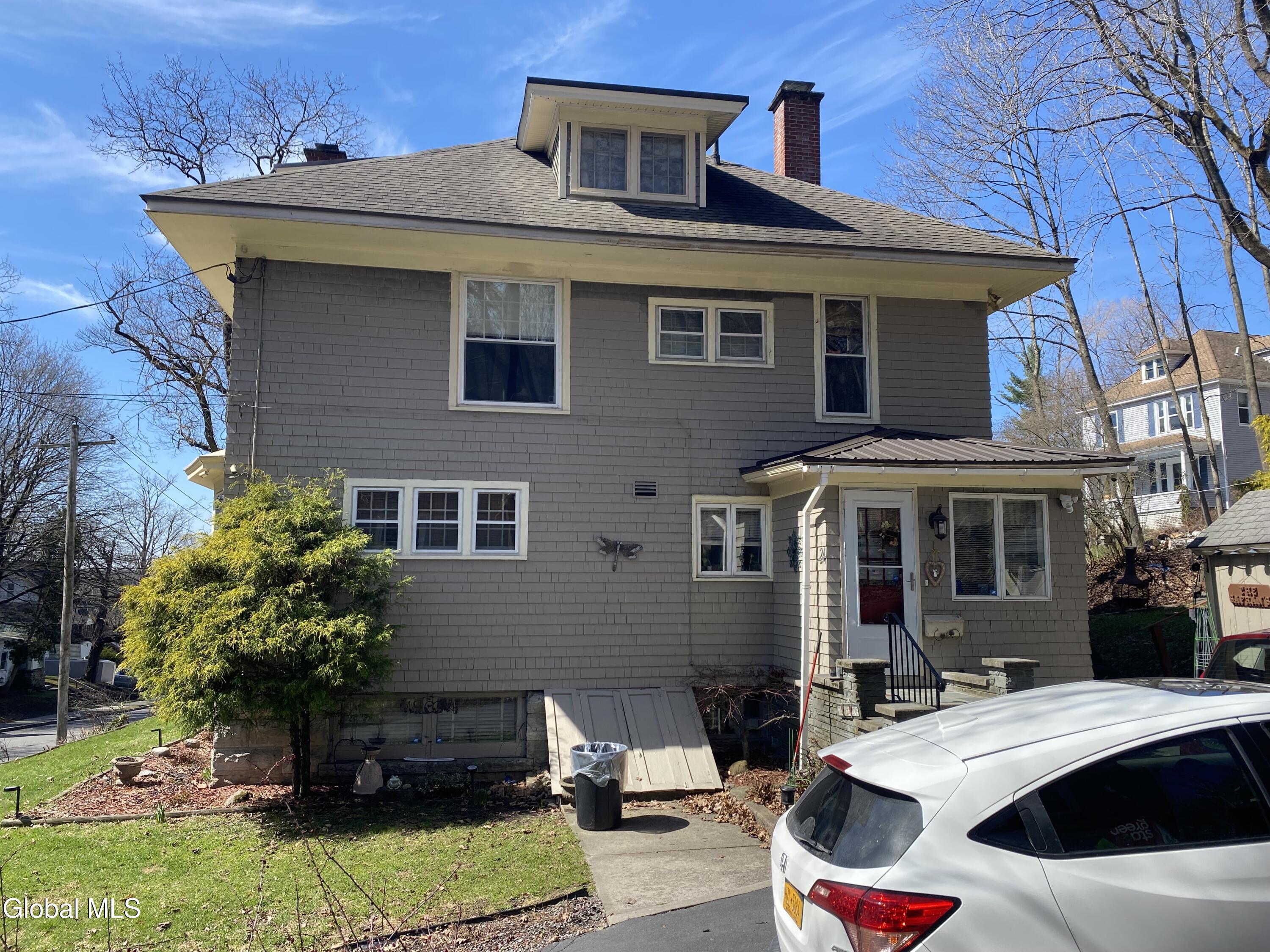 24 Northampton Road Amsterdam, NY 12010 - Photo 8 of 56 IMG_2881