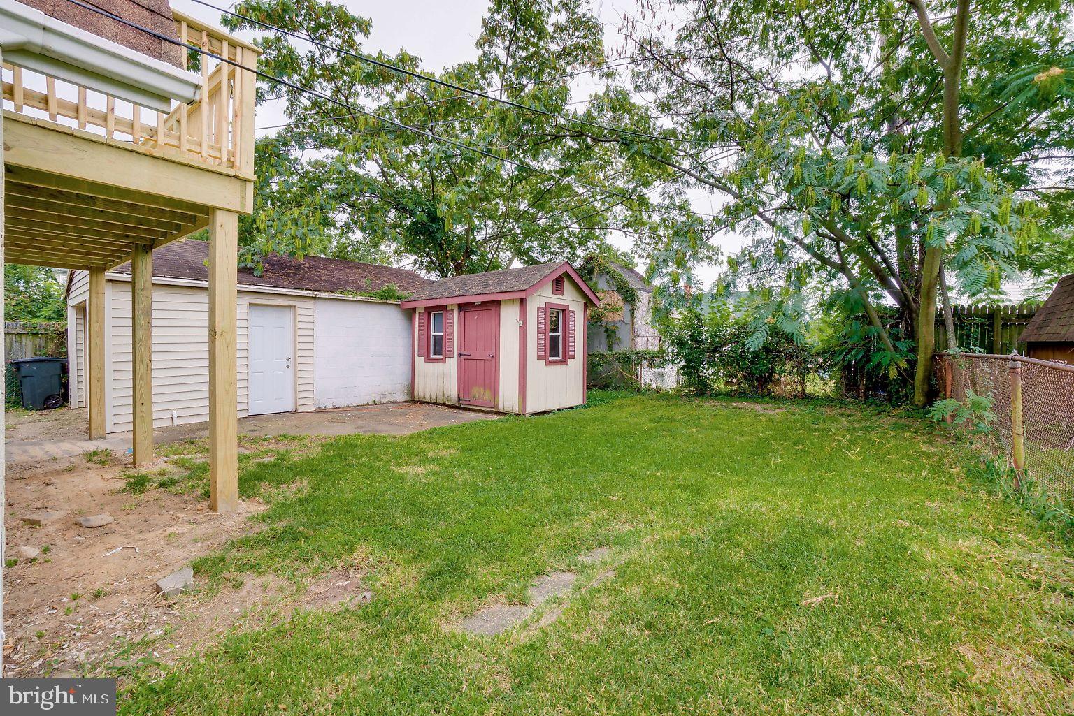 7708 Fairgreen Road Baltimore, MD 21222 - Photo 3 of 44 a view of a house with backyard