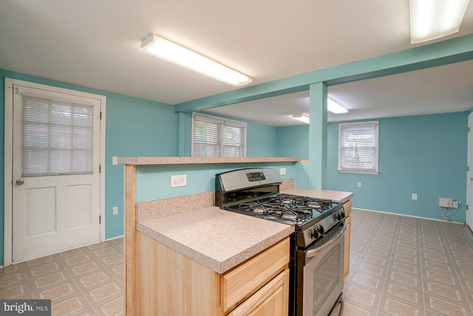7708 Fairgreen Road Baltimore, MD 21222 - Photo 29 of 44