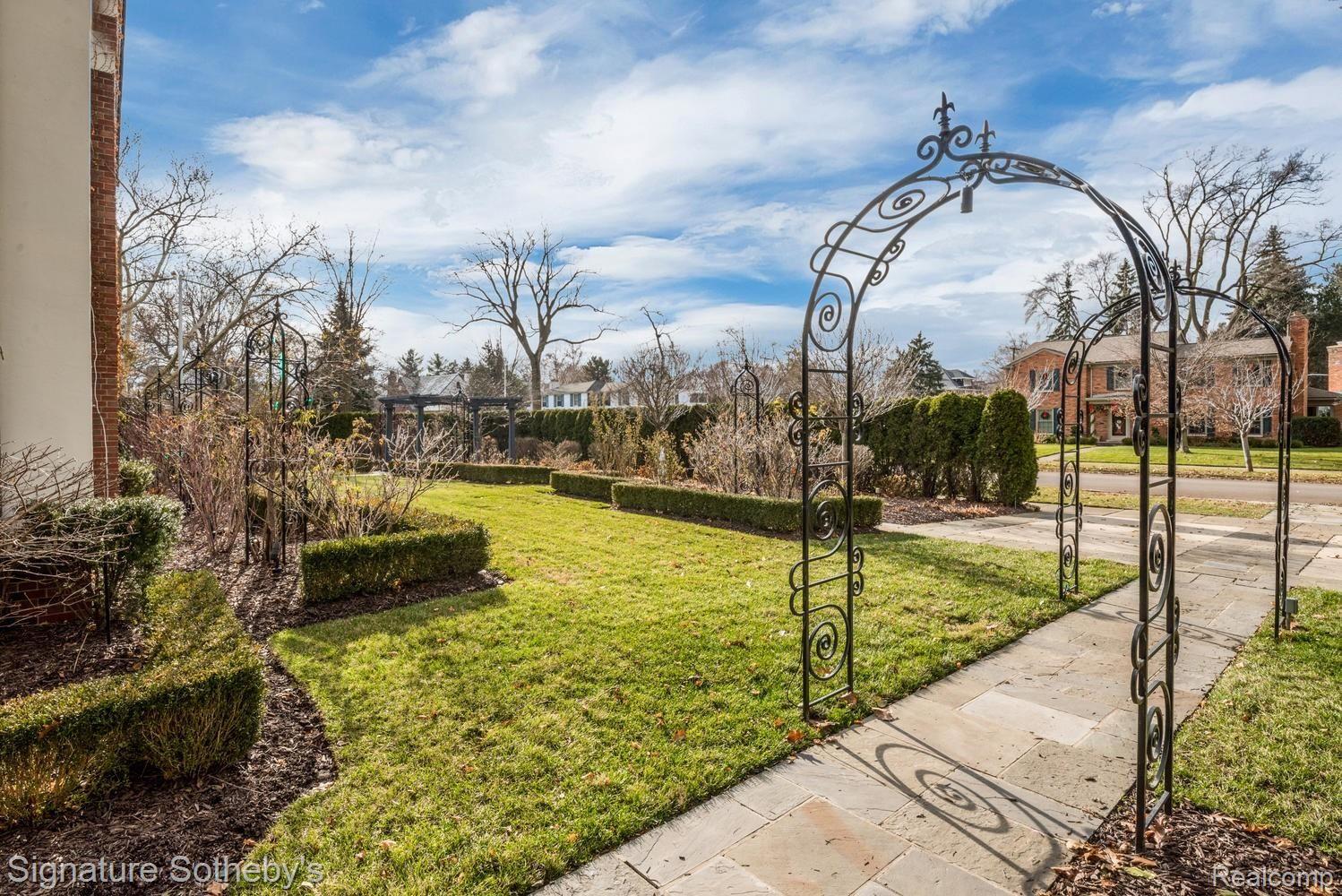 1022 Bishop Road Grosse Pointe, MI 48230 - Photo 66 of 88 1022 Bishop Rd Grosse Pointe-large-071-006-1022 Bishop Rd Grosse Pointe-1499x1000-72dpi.jpg