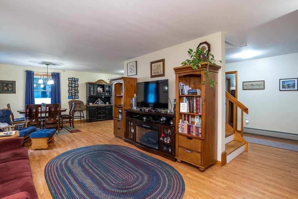 35 Thayer Street South Deerfield, MA 01373 - Photo 11 of 42