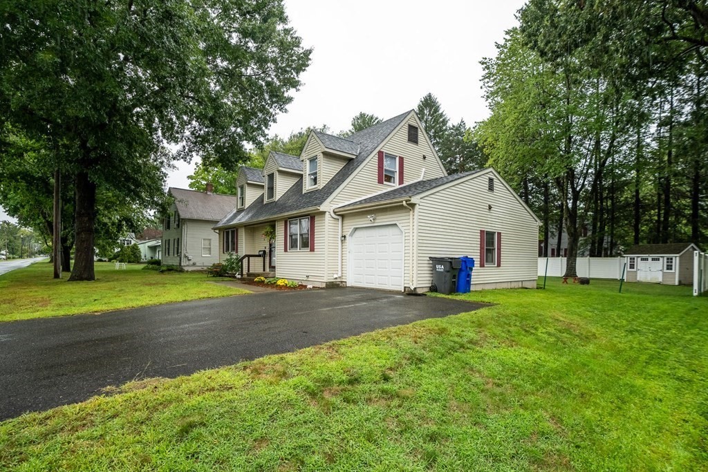 35 Thayer Street South Deerfield, MA 01373 - Photo 2 of 42