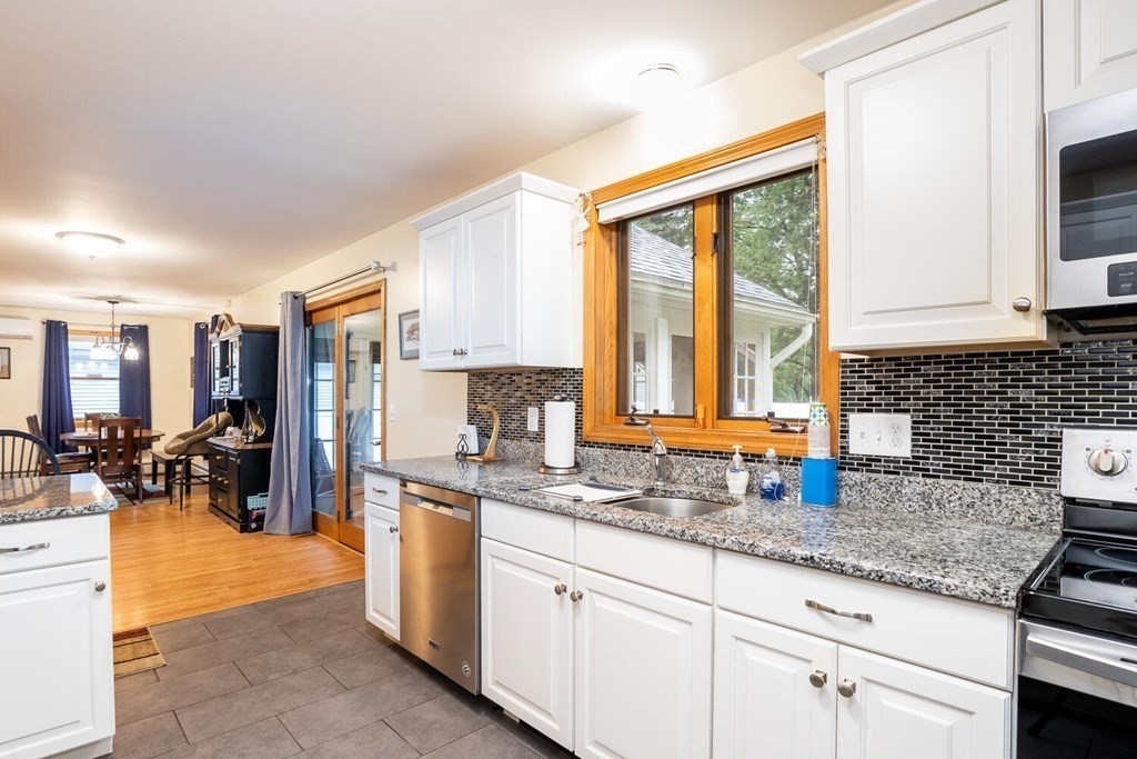 35 Thayer Street South Deerfield, MA 01373 - Photo 22 of 42