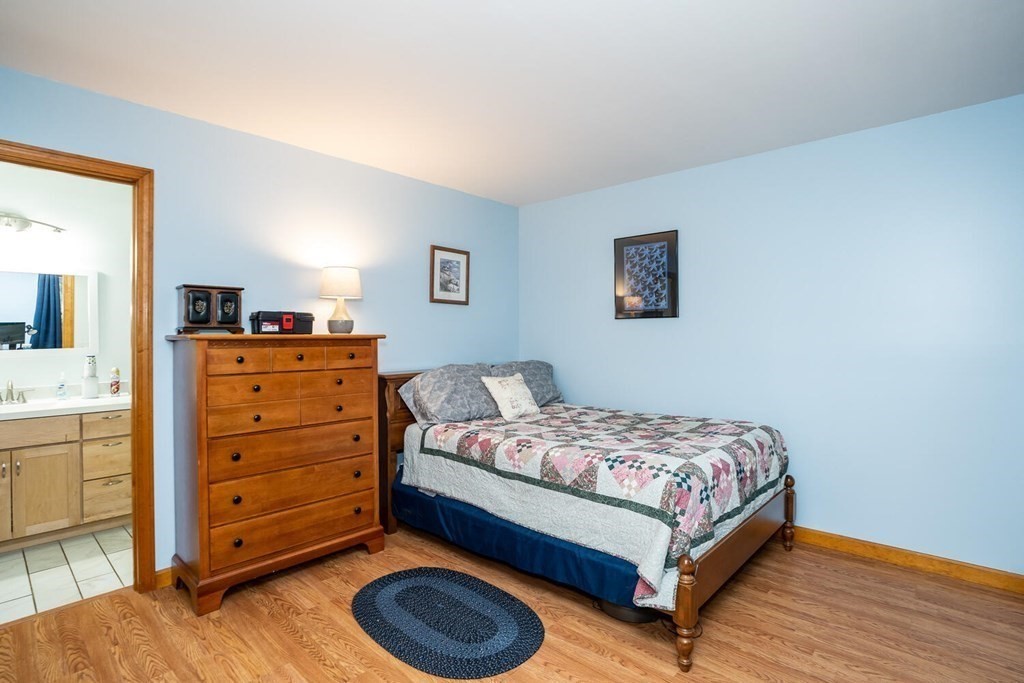 35 Thayer Street South Deerfield, MA 01373 - Photo 26 of 42